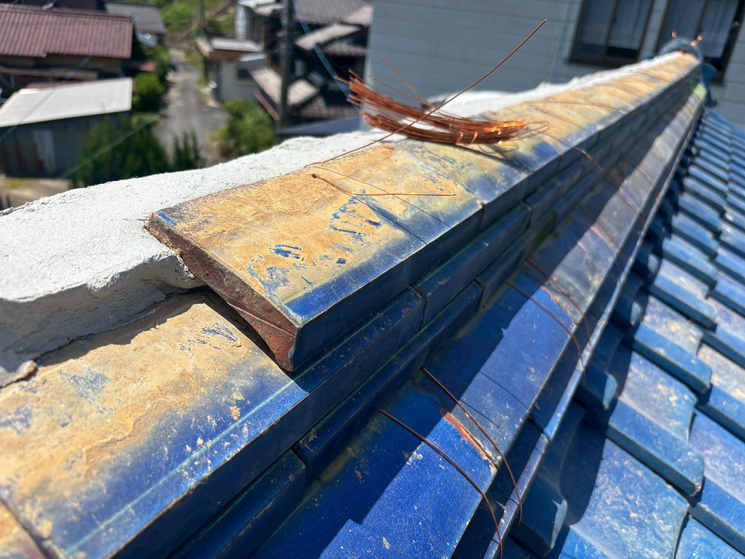 熨斗瓦の積み直し